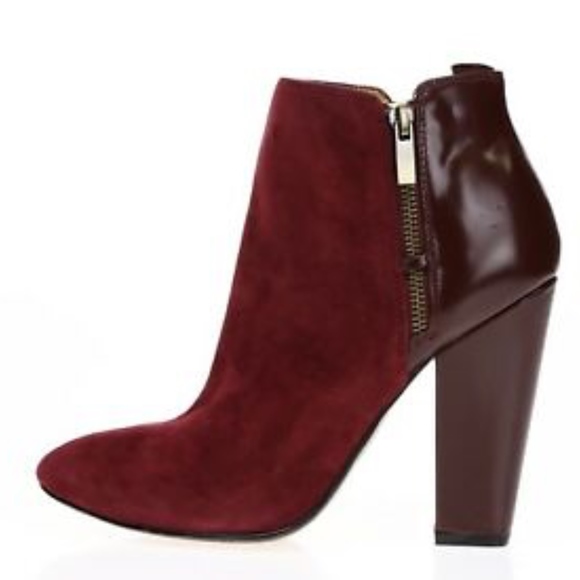 Halogen Shoes - Halogen burgundy booties with heels maroon